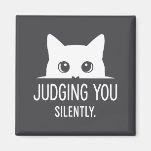Imán Juzgándote en Silencio - Gato Divertido