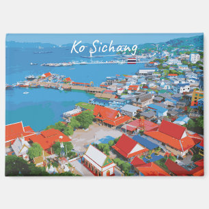 Imán Ko Sichang, Tailandia - Vista vibrante del puerto