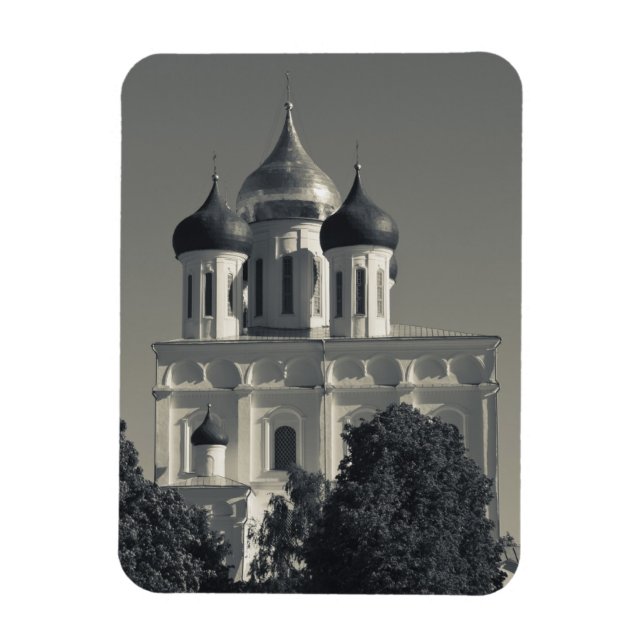 Imán Kremlin de Pskov y Catedral de la Trinidad (Vertical)