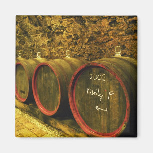 Imán La bodega Kiralyudvar: Barriles con vino Tokaj