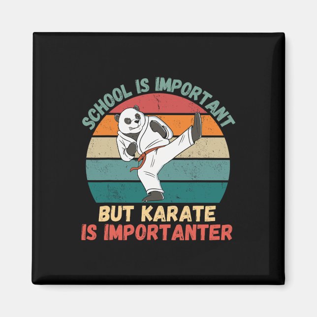 Imán La Escuela Retro Panda Es Importante El Karate Es  (Frente)