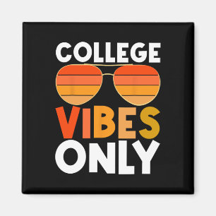 Imán La Escuela Universitaria Vibes Solo Es Gracioso Vo