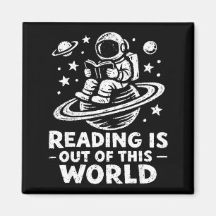 Imán La lectura es astronauta leyendo fuera de este mun
