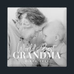 Imán La mejor abuela del mundo desde la fotografía de M<br><div class="desc">Este diseño simple y moderno se compone de tipografía de la cadena y cursiva y añade una foto personalizado</div>