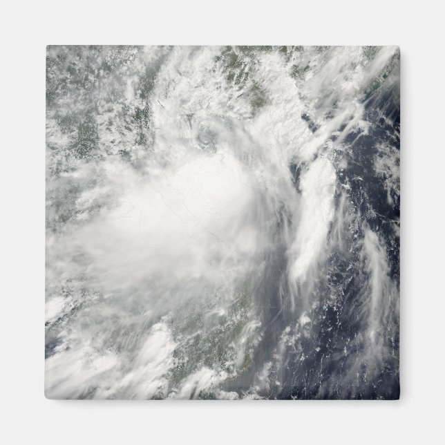 Imán La tormenta tropical Conson se acerca a Vietnam (Frente)