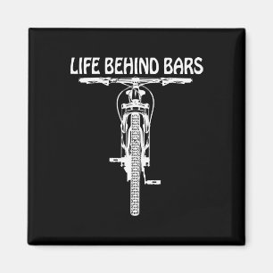 Imán La vida detrás de hombres mujeres montando bicicle