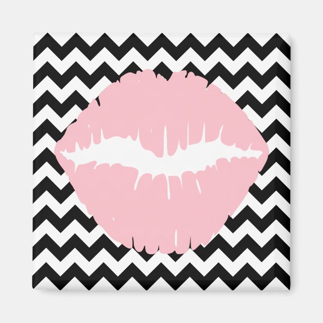 Imán Labios rosados sobre zigzag blanco y negro (Frente)
