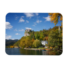 Imán Lago Bled con árboles en colores otoñales en Eslov