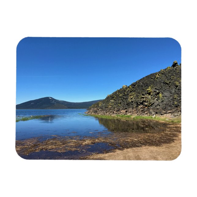 Imán Lago Davis con rocas de lava, OR (Horizontal)