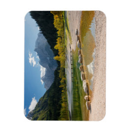 Imán Lago Jasna en los Alpes eslovenos en otoño