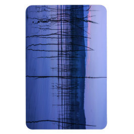 Imán Lago sereno y helado después de fuertes lluvias