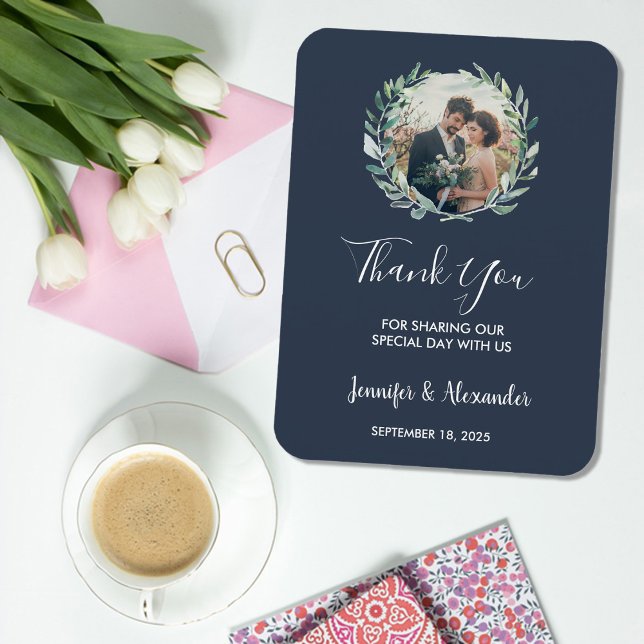 Imán Las acuarelas rusas dejan la foto Gracias boda (Rustic watercolor leaves photo Thank you wedding Magnet.
You can add your own photo and text.)