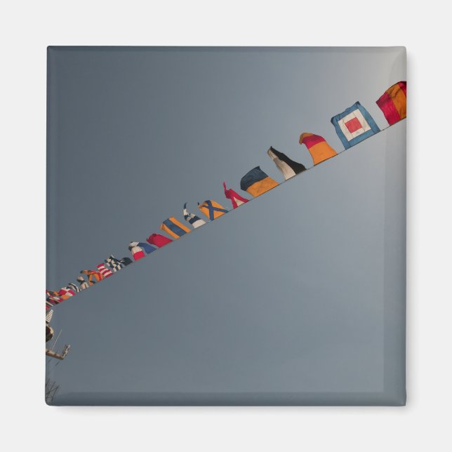 Imán Las banderas vuelan sobre la cubierta del USS Iwo  (Frente)