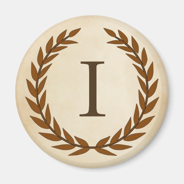 Imán Laurel Wreath sobre el monograma inicial del perga (Frente)