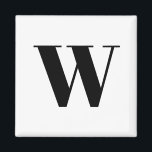 Imán Letra inicial del monograma del personalizado blan<br><div class="desc">Personalizar,  personalizar monograma,  inicial,  letra color negro y blanco moderno elegante guión de moda clásica elegante elegante imán elegante refinado</div>