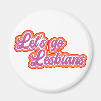 Imán Let's Go Lesbians Magnet (Urban Retro Font)