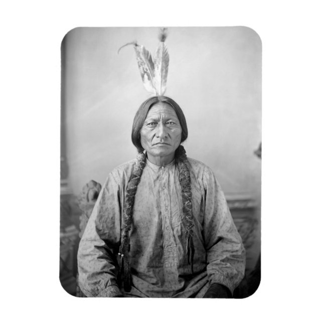 Imán Líder lakota sacudiendo a indígenas norteamericano (Vertical)