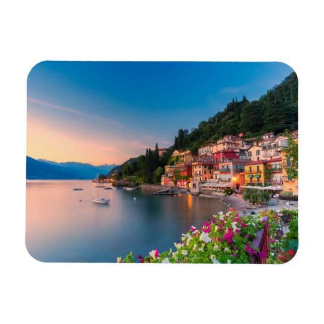 Imán Línea costera | Varenna, Lombardía, Italia (Horizontal)