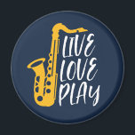 Imán Live Love Play Saxophone Player Jazz Music Lover<br><div class="desc">orquesta retro vintage y diseño de aficionados al jazz para los que tocan violín y saxofón en una banda musical o sinfónica. Mercadería clásica de jazz de Guay para saxofonista, violinista, músico y artista. Un juego de palabras divertido y divertido para el violín y el profesor saxofón, el fan de...</div>