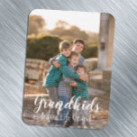 Imán Los nietos hacen que la vida sea grande<br><div class="desc">Los nietos hacen la vida grandiosa: regalo de foto familiar Personalizado. Crédito de la foto: Photography © Storytree Studios,  Stanford,  CA. La plantilla de foto debe ser reemplazada por su propia foto</div>