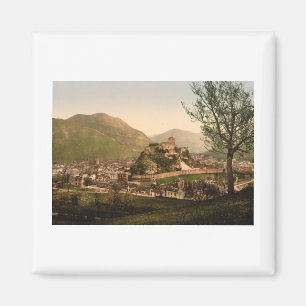 Imán Lourdes, los Pirineos - ciudad y castillo