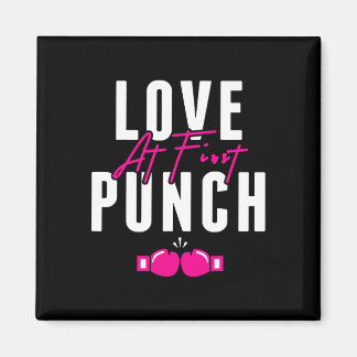 Imán Love At First Punch Girl Kickboxing Cardio Workout