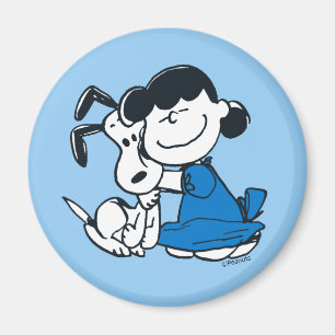 Imán Lucy Hugging Snoopy