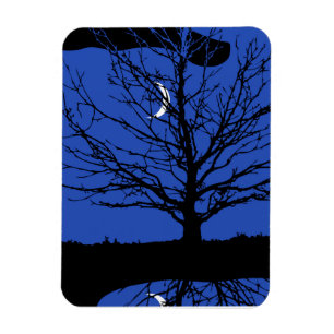 Imán Luna con árbol, azul cobalto, negro y blanco