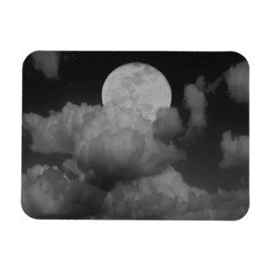 Imán Luna y nubes sobre Kansas