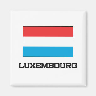Imán Luxemburgo señala por medio de una bandera