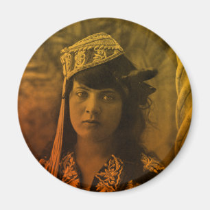 Imán Maghreb de oro Chica tunecina de Yerba
