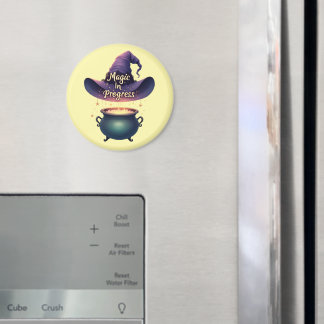 Imán Magic In Progress Witchy Cauldron Magnet