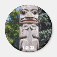 Magnate de arte del tótem del polo nativo de Haida
