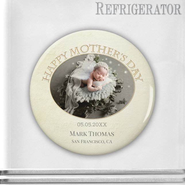 Imán Magnate del Día de la Madre Elegante en tu foto (Elegant magnet with your photo on a pale beige with gold stylized design - new mom - Mother's Day)
