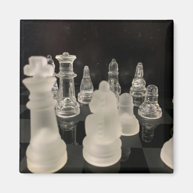 Imán Magnet with chess image. Black background. (Frente)