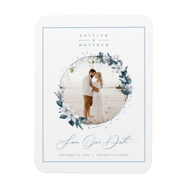 Imán Magnolia y Dusty Blue Circle Photo Save the Date (Vertical)
