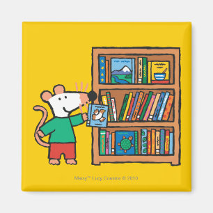 Imán Maisy y un estante de libros