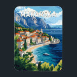 Imán Makarska Croacia Vintage de arte de viajes<br><div class="desc">Diseño de viaje vectorial retro de Makarska. Makarska es una ciudad portuaria de la costa dálmata de Croacia, conocida por sus playas de la Riviera de Makarska, su paseo marítimo y su vida nocturna.</div>