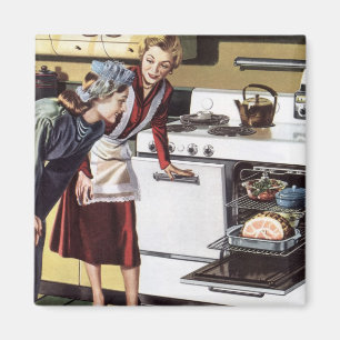 Imán Mamá vieja en la cocina cocinando un jamón de Pasc