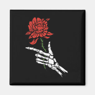 Imán Mano De Esqueleto Con Una Rosa Roja