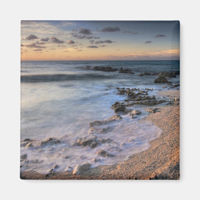 Imán Mar Caribe, Islas Caimán. Olas rompientes (Frente)