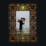 Imán Marco de Knot Celtic de Oro<br><div class="desc">Un bonito marco dorado estilo celta hace que tu foto especial destaque del resto.</div>