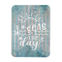 Mares azules grises en el crucero del día