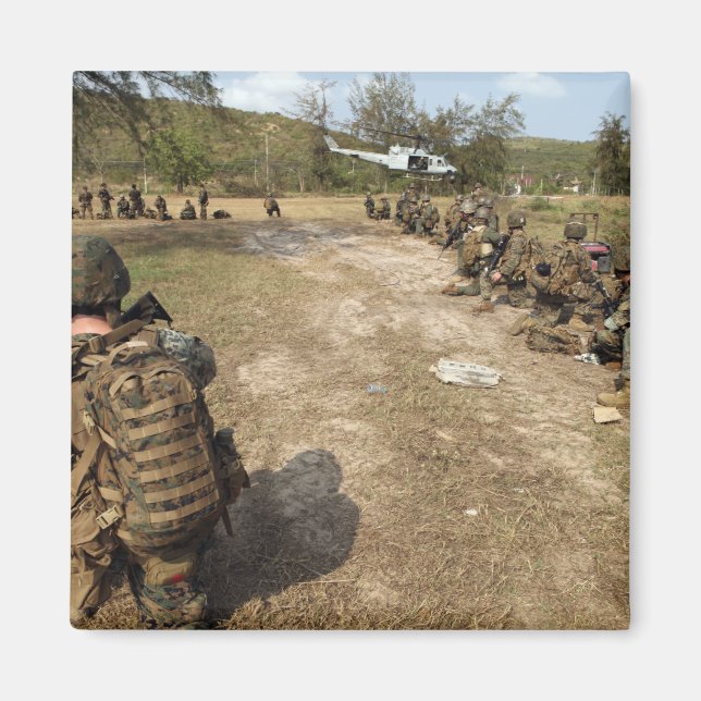 Imán Marines estadounidenses proporcionan seguridad com (Frente)