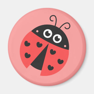 Imán Mariquita adorable con corazones como manchas
