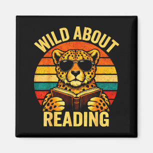 Imán Meme de animal divertido salvaje sobre leer libro