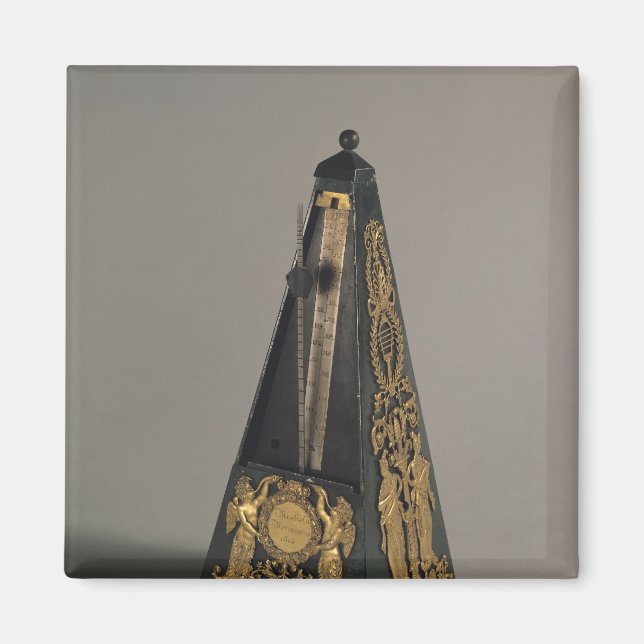 Imán metrónomo piramidal, 1815 (Frente)