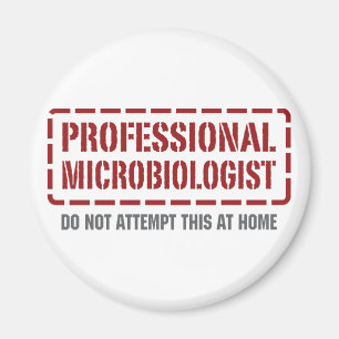 Imán Microbiólogo profesional
