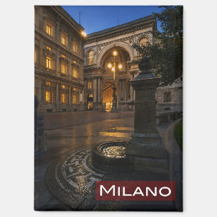 Imán Milán Italia Galería Vittorio Emanuele Noche,