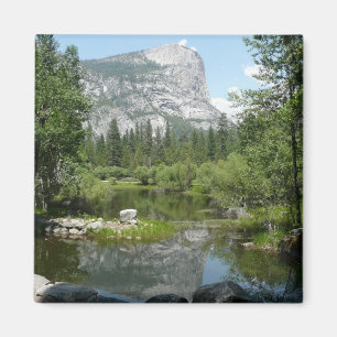 Imán Mirar el Lago Mirar en el Parque Nacional Yosemite